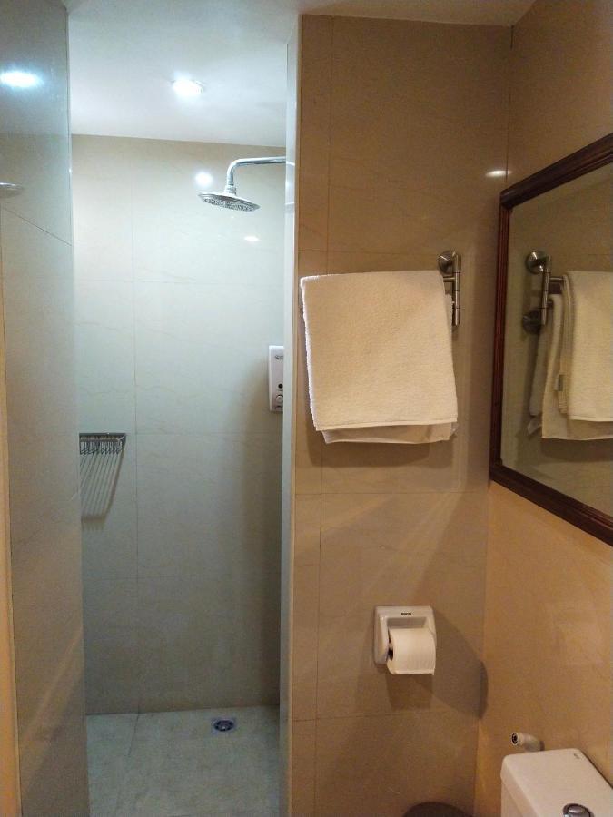 Avalu Residences San Pedro Makati Exterior foto